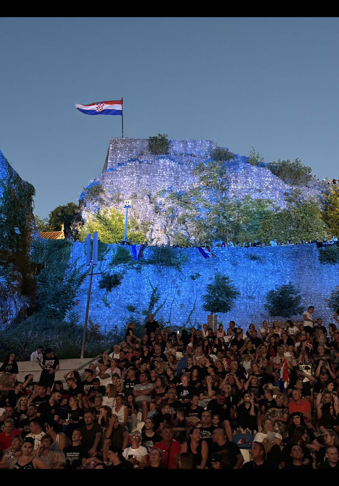 @Dinča