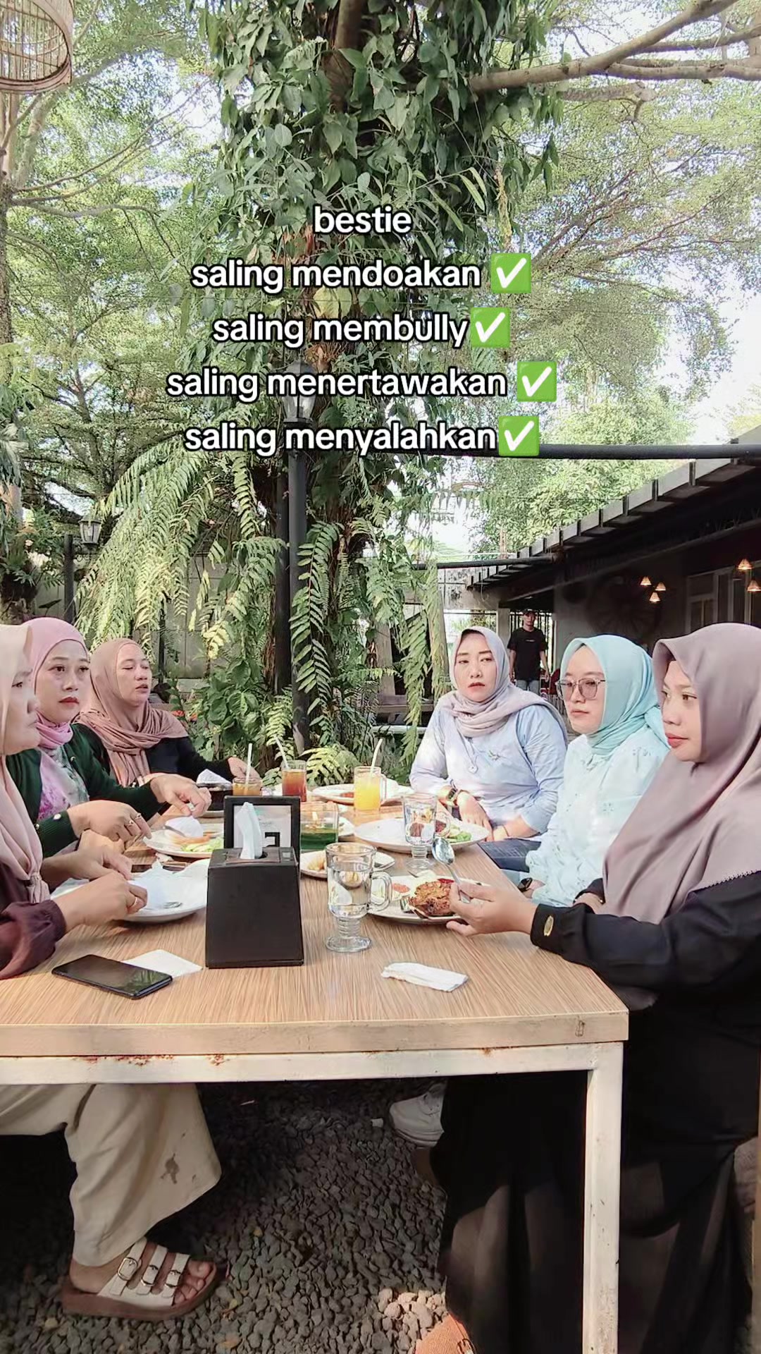 @AQILA BROWNIES