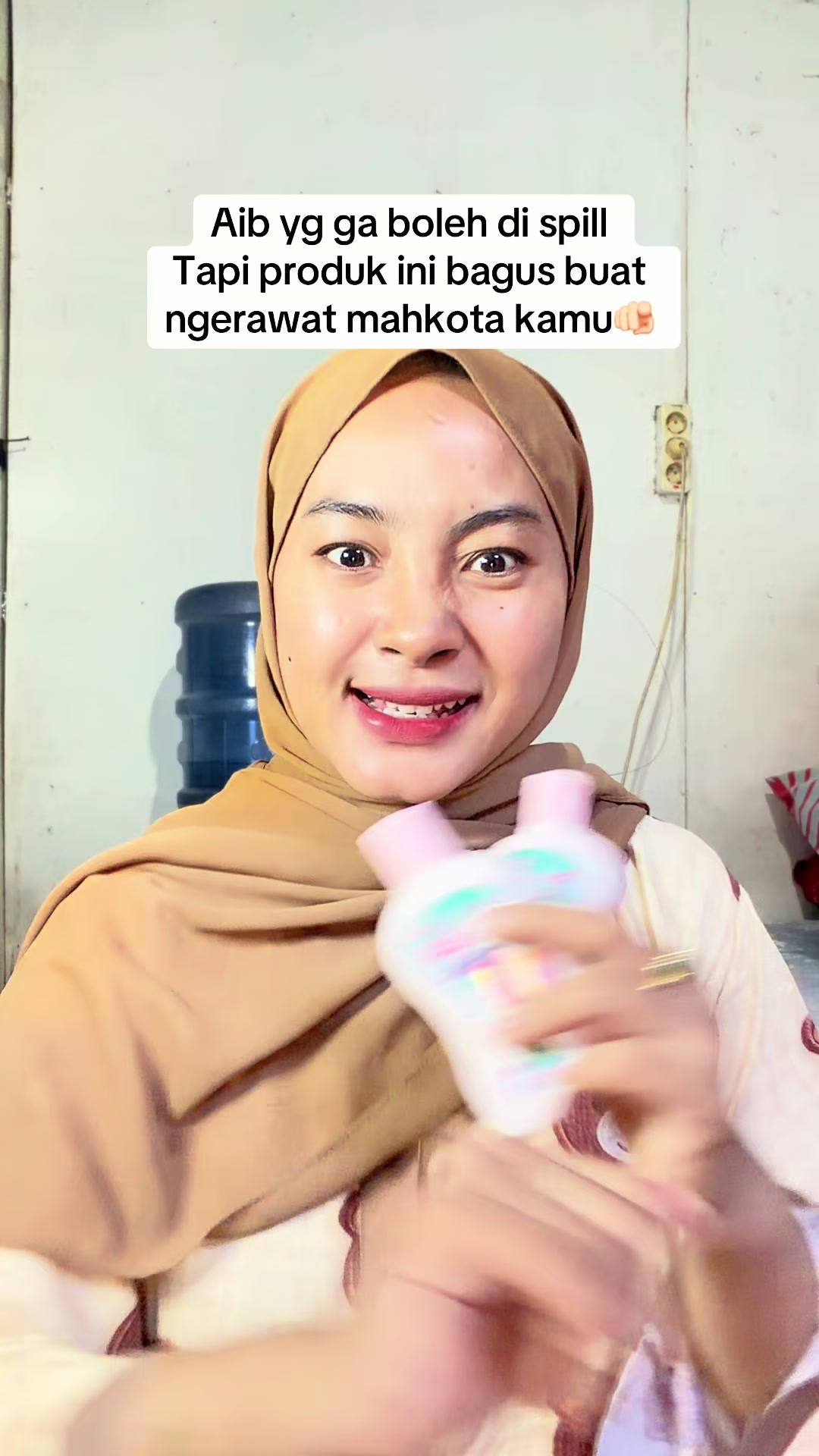 @Tania_