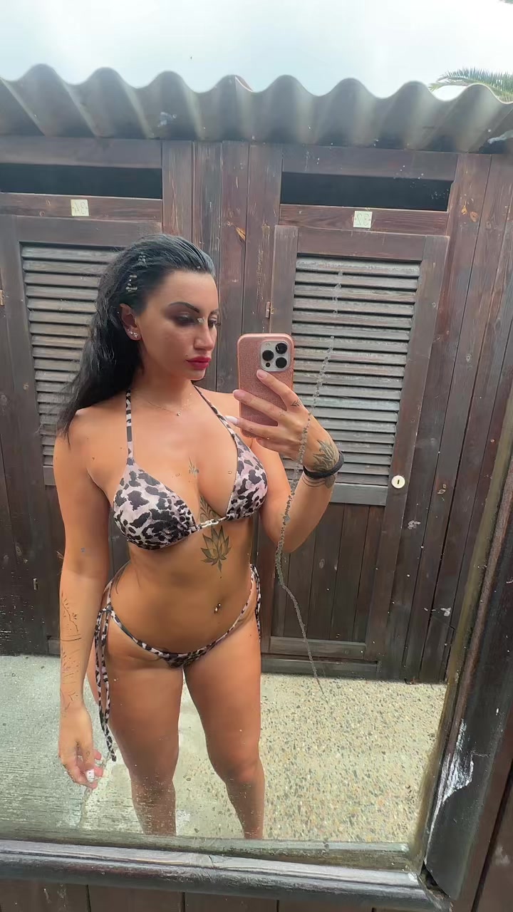 @Deboraarge