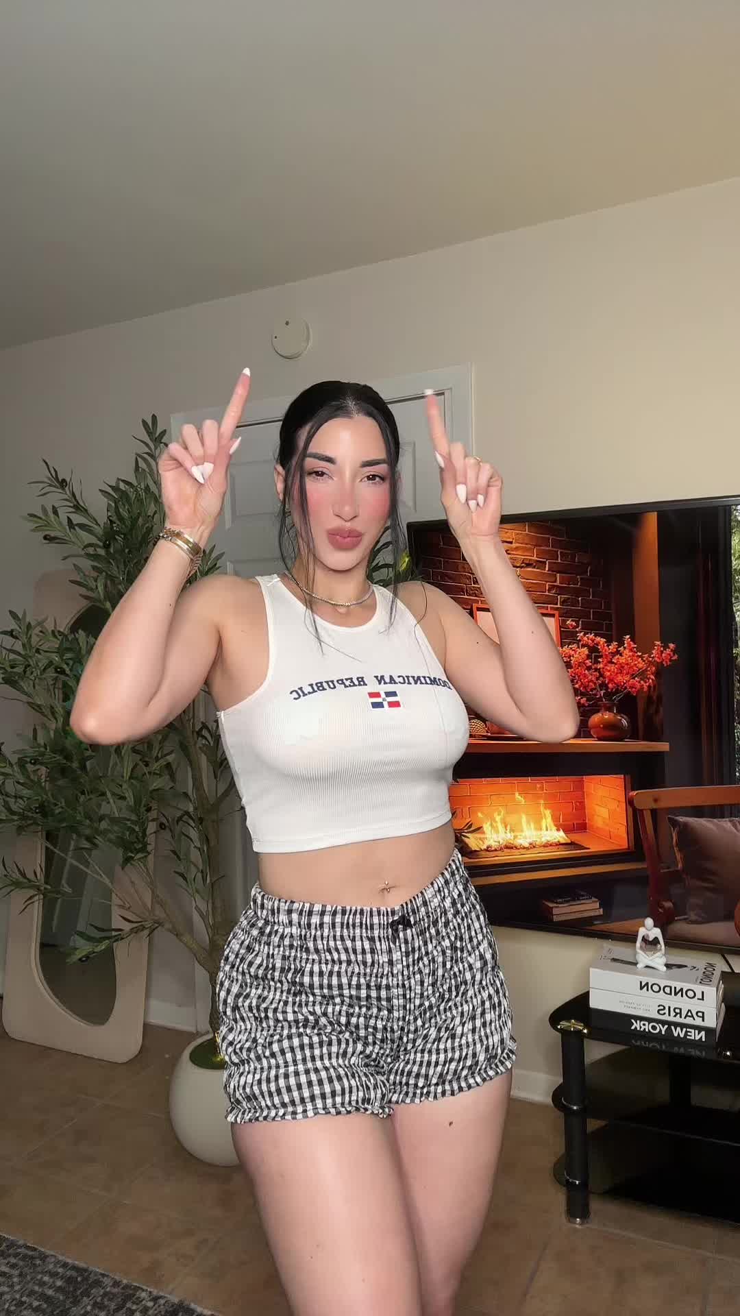 @Nelly 👸🏻🍯🌻🌟