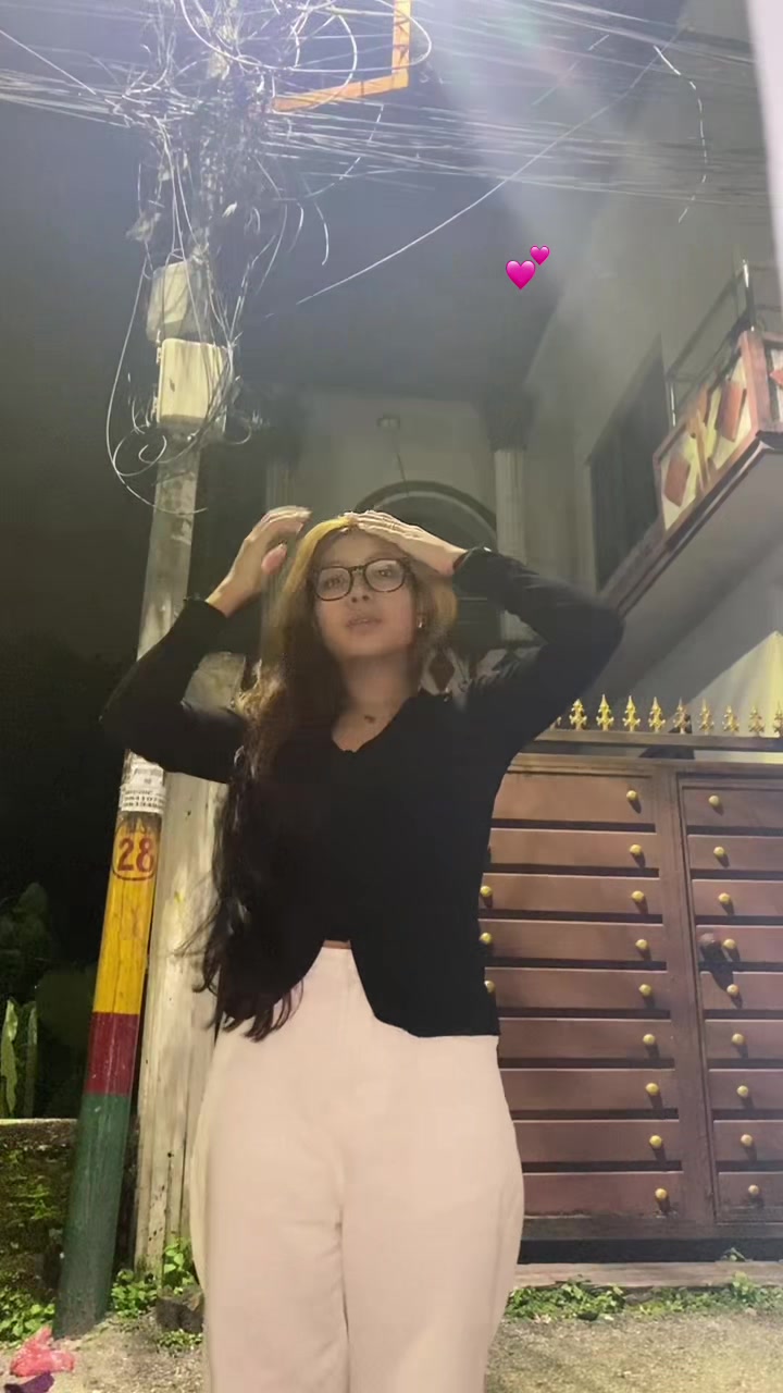 @LEENA💕