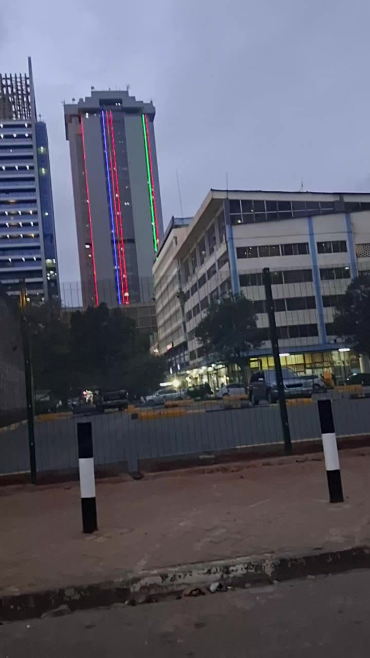 @HUSSEIN YARE 🇰🇪
