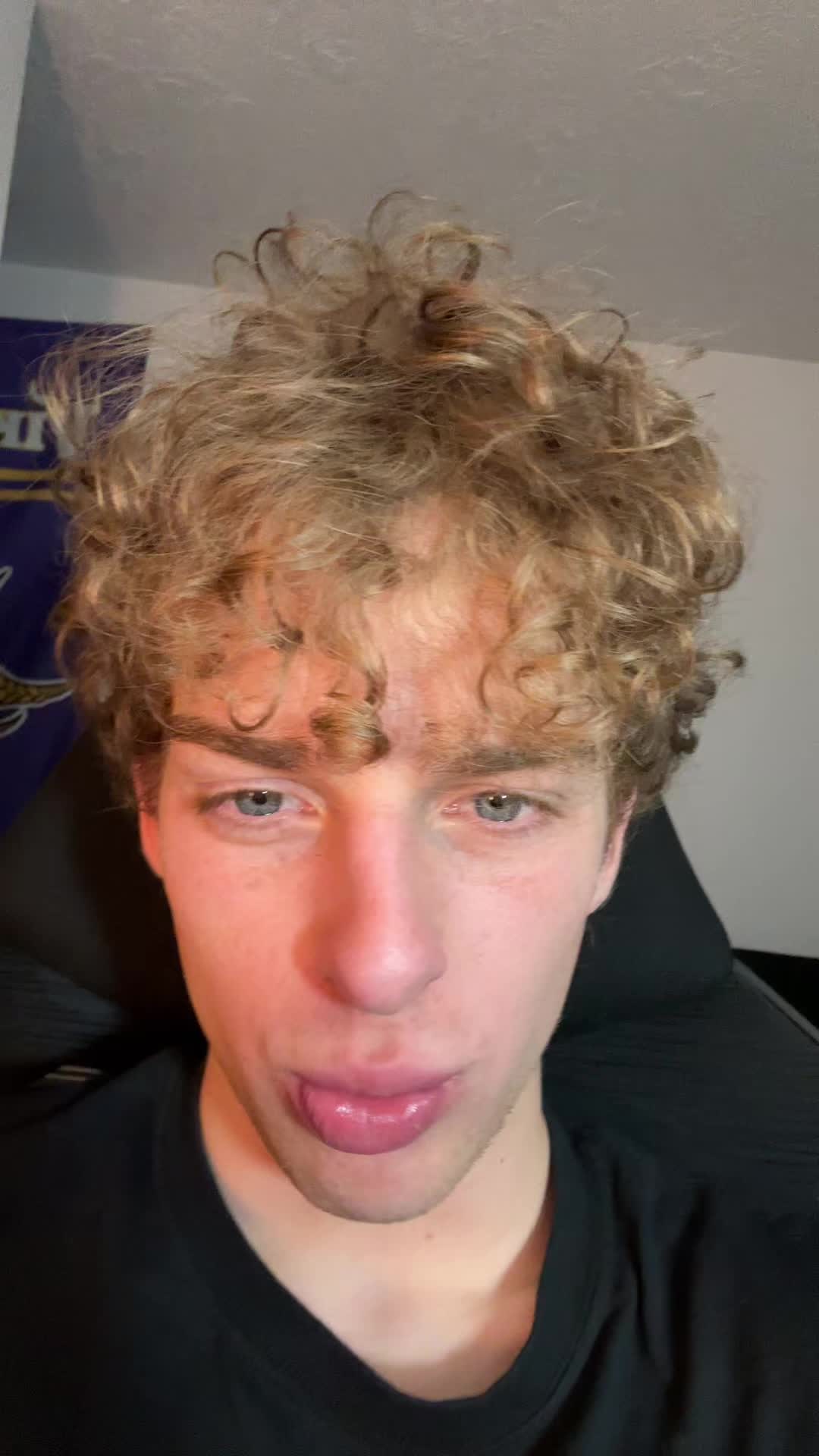 @kinyoihe