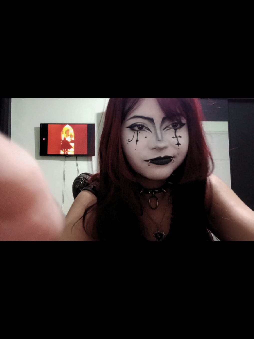 @bebel ☭ | coven da claudia
