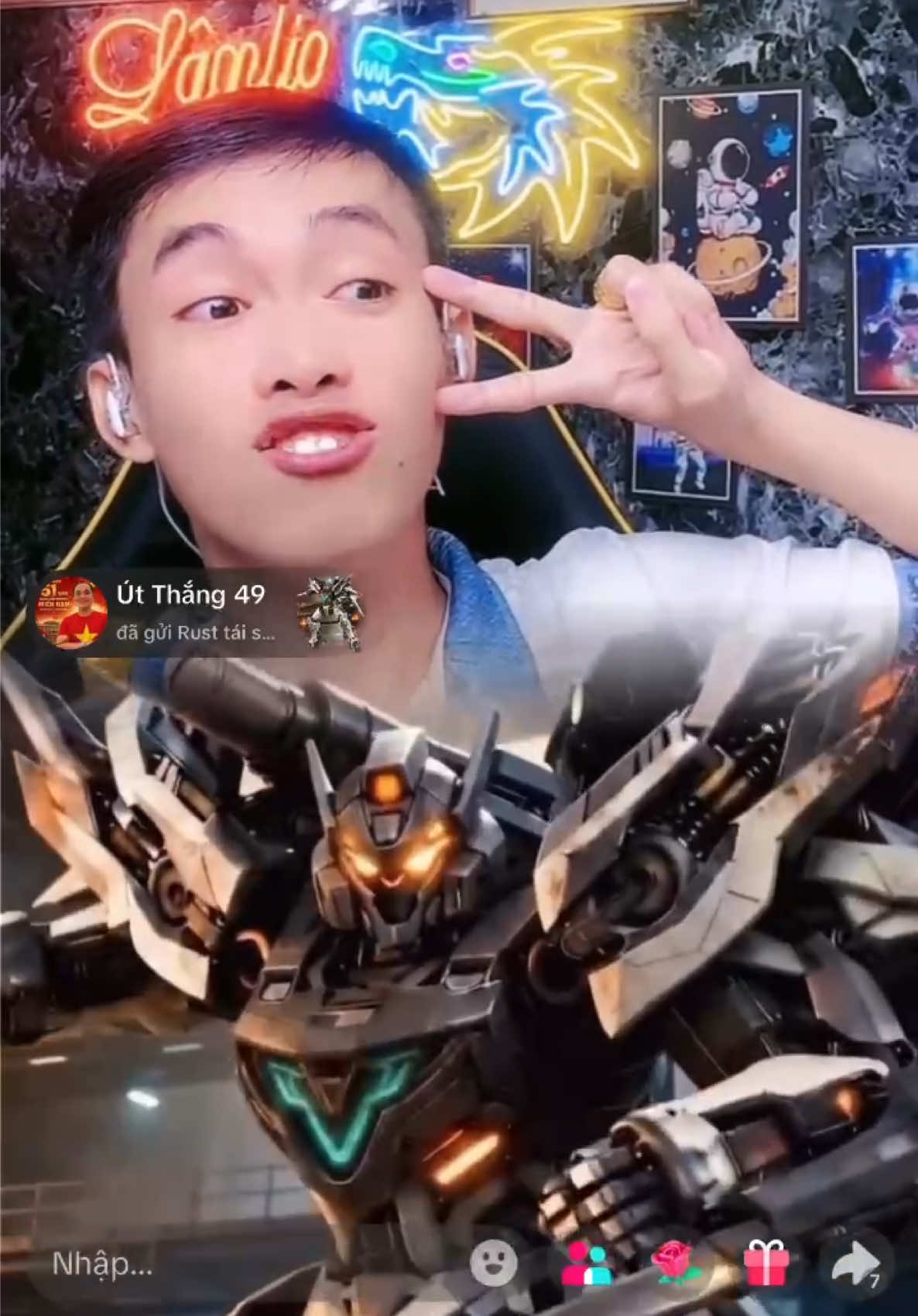 @Lâm li o Tẽn Tẽn
