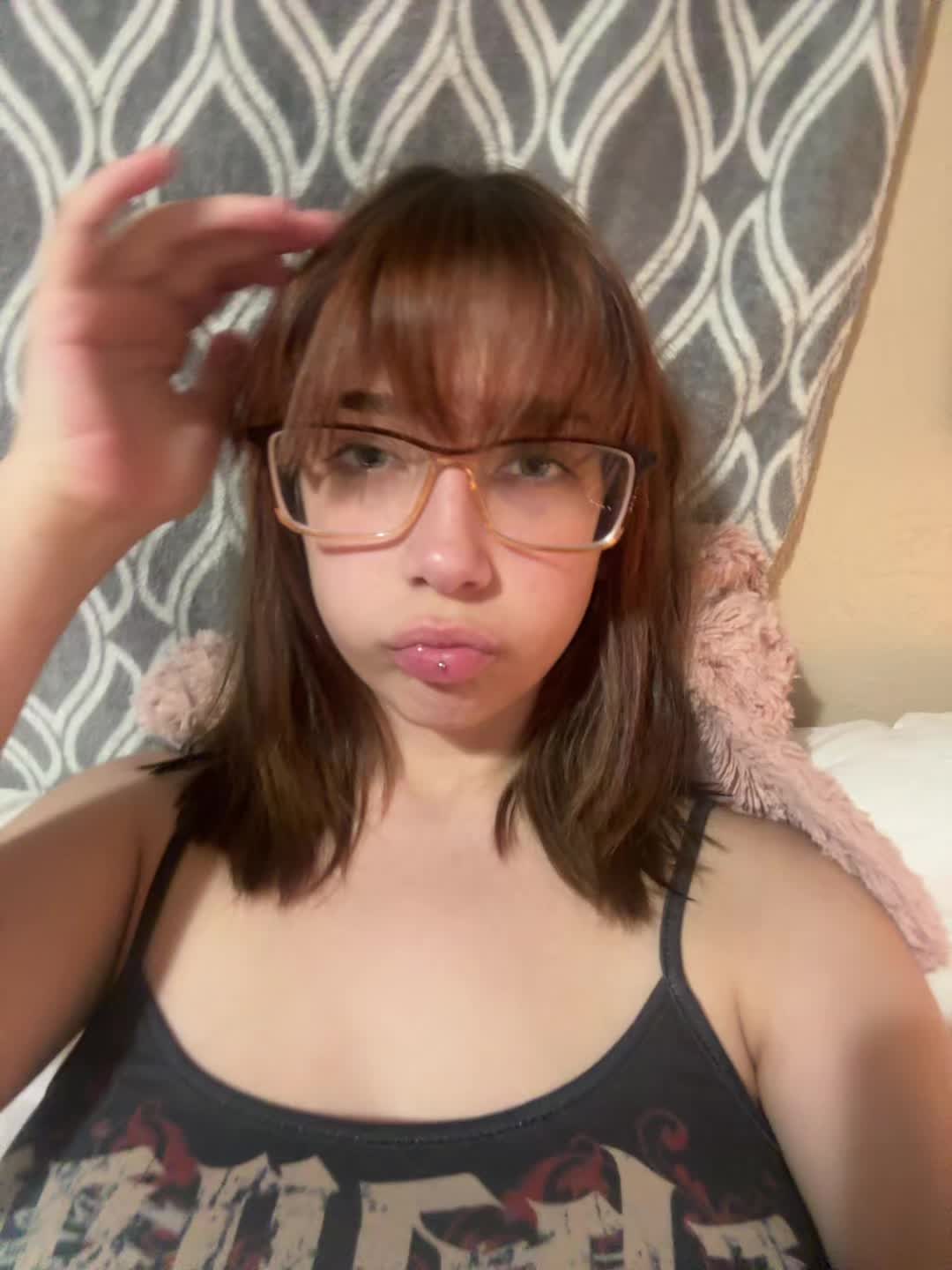 @s1s.3y