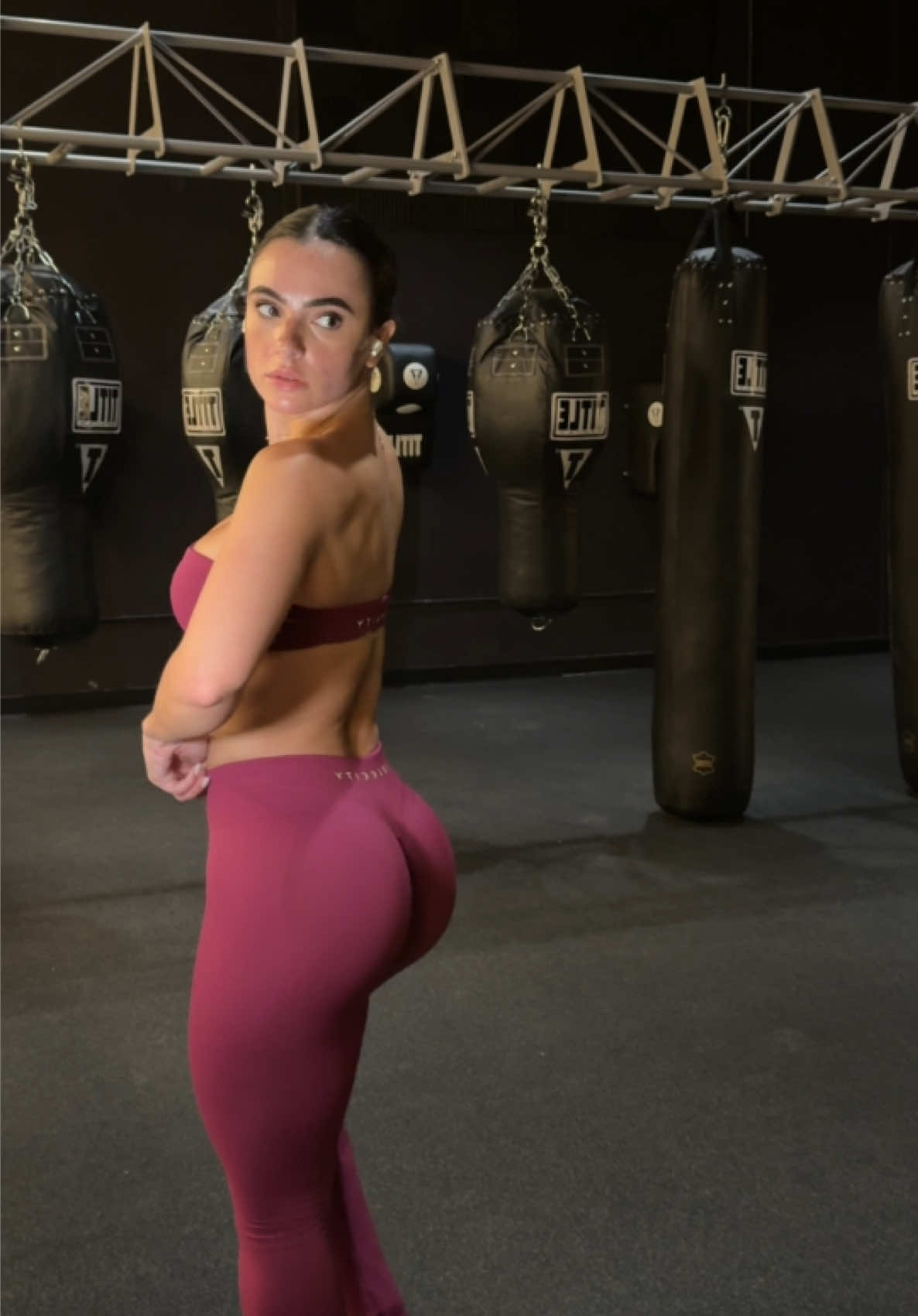 @Ariana isabel
