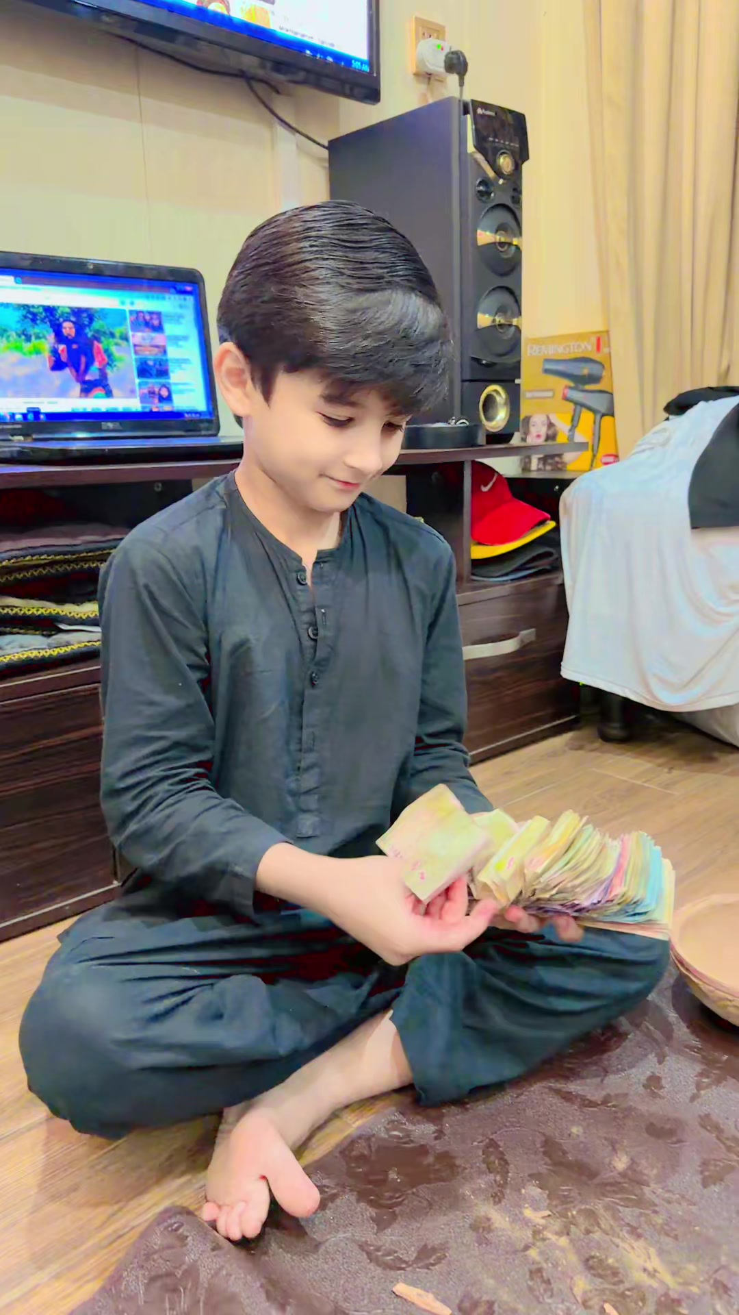 @Anam Khan