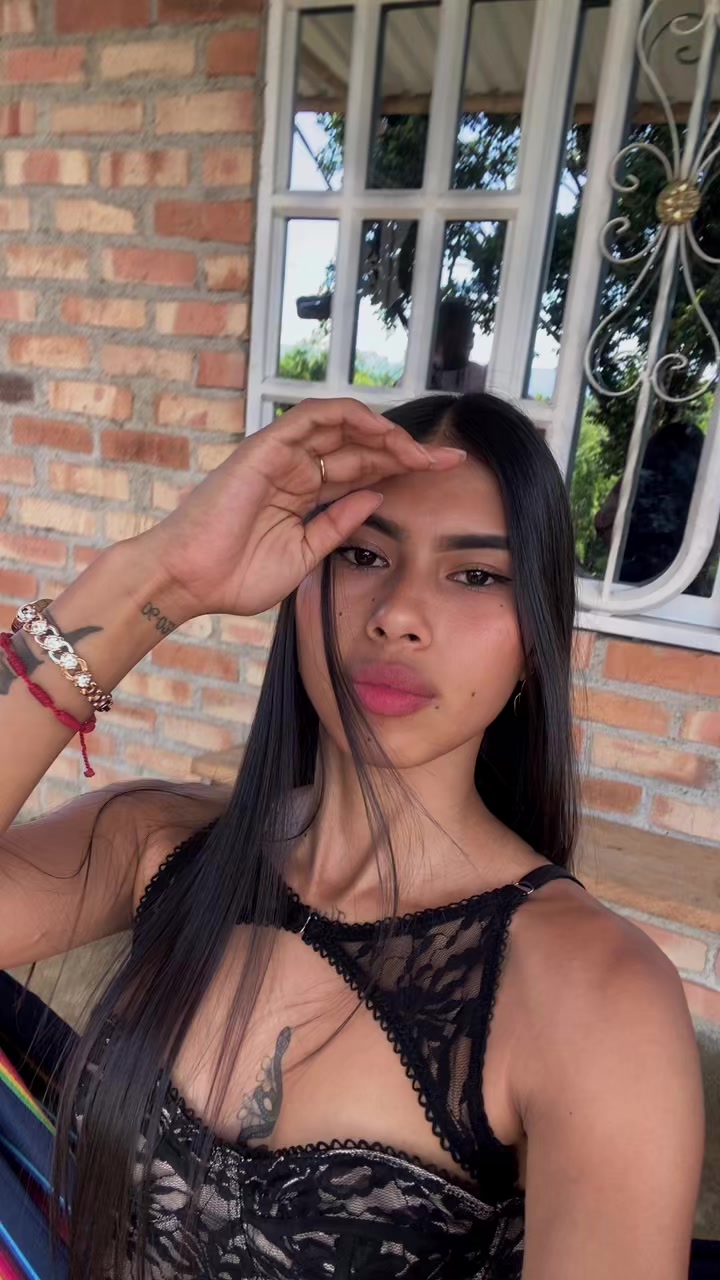 @Daniela Becerra♡