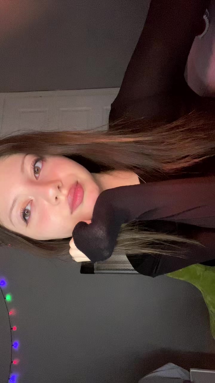@Azra🐰