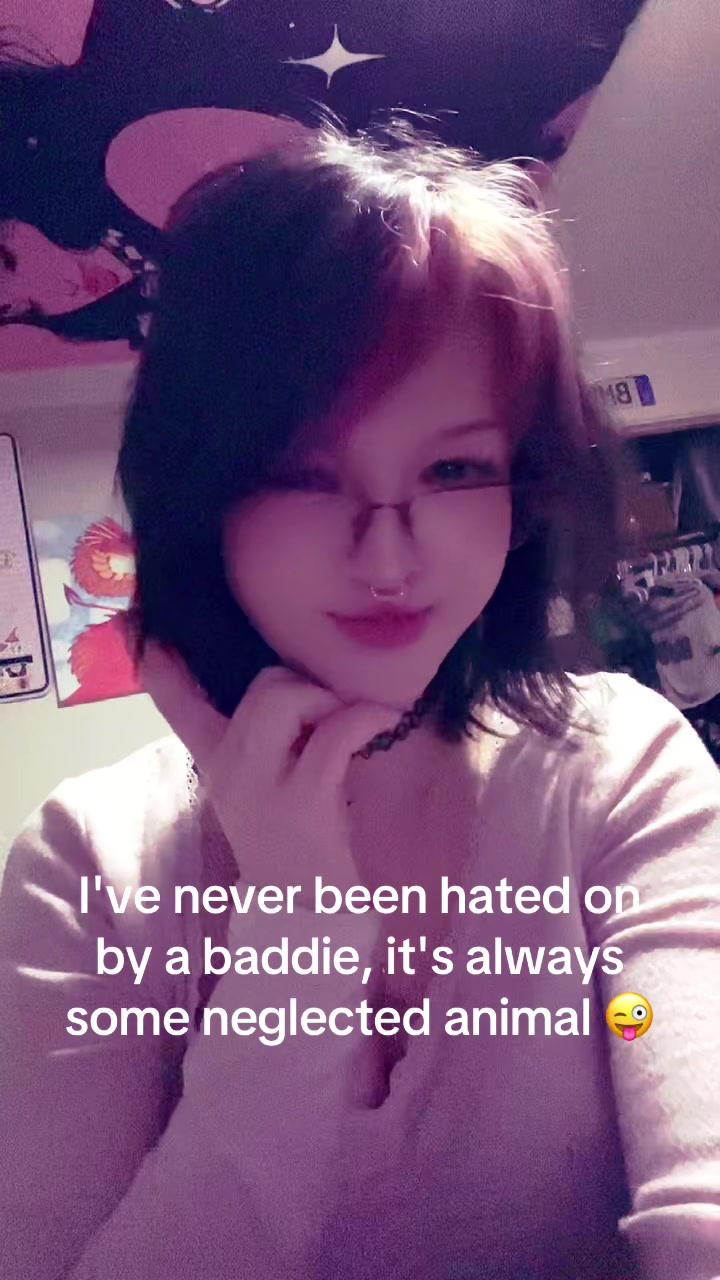 @thepinkleopard