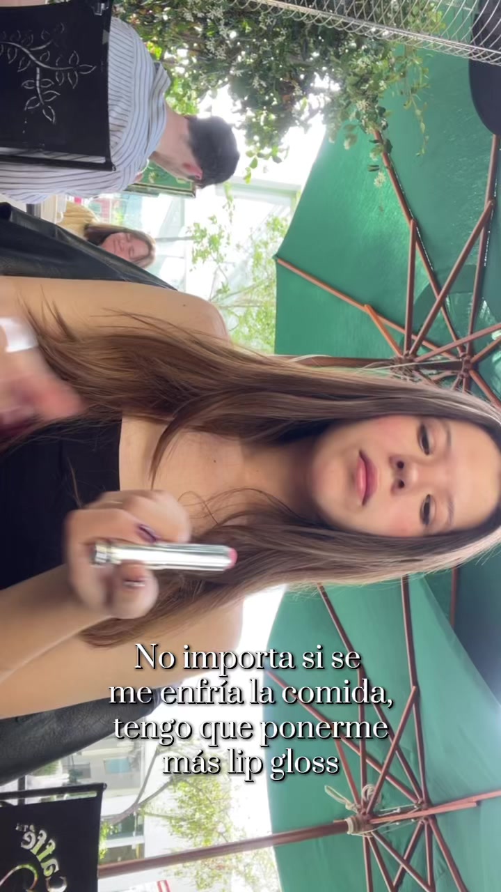 @Jhoselyn