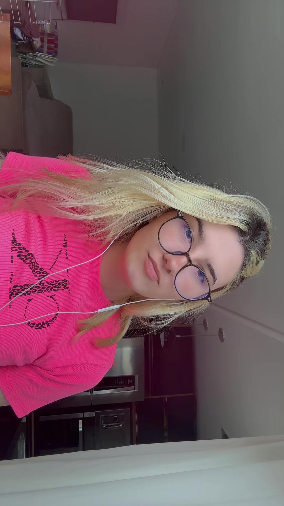@Adriele Buchner🌩️