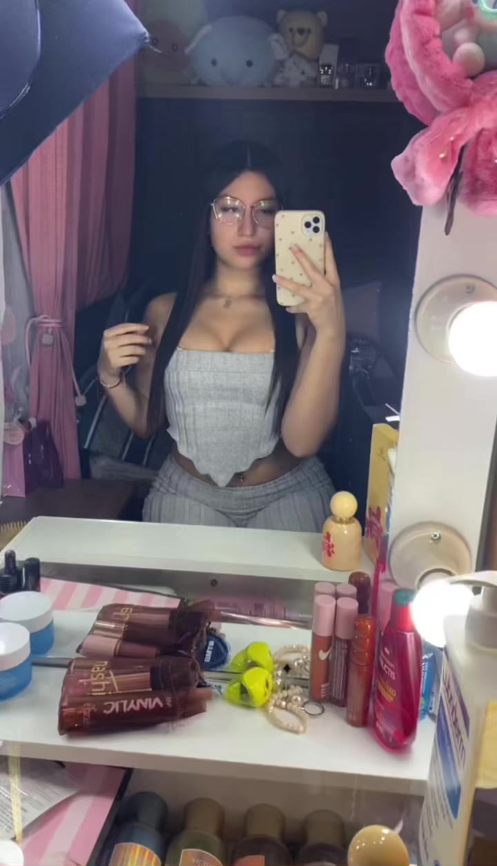 @.🤍