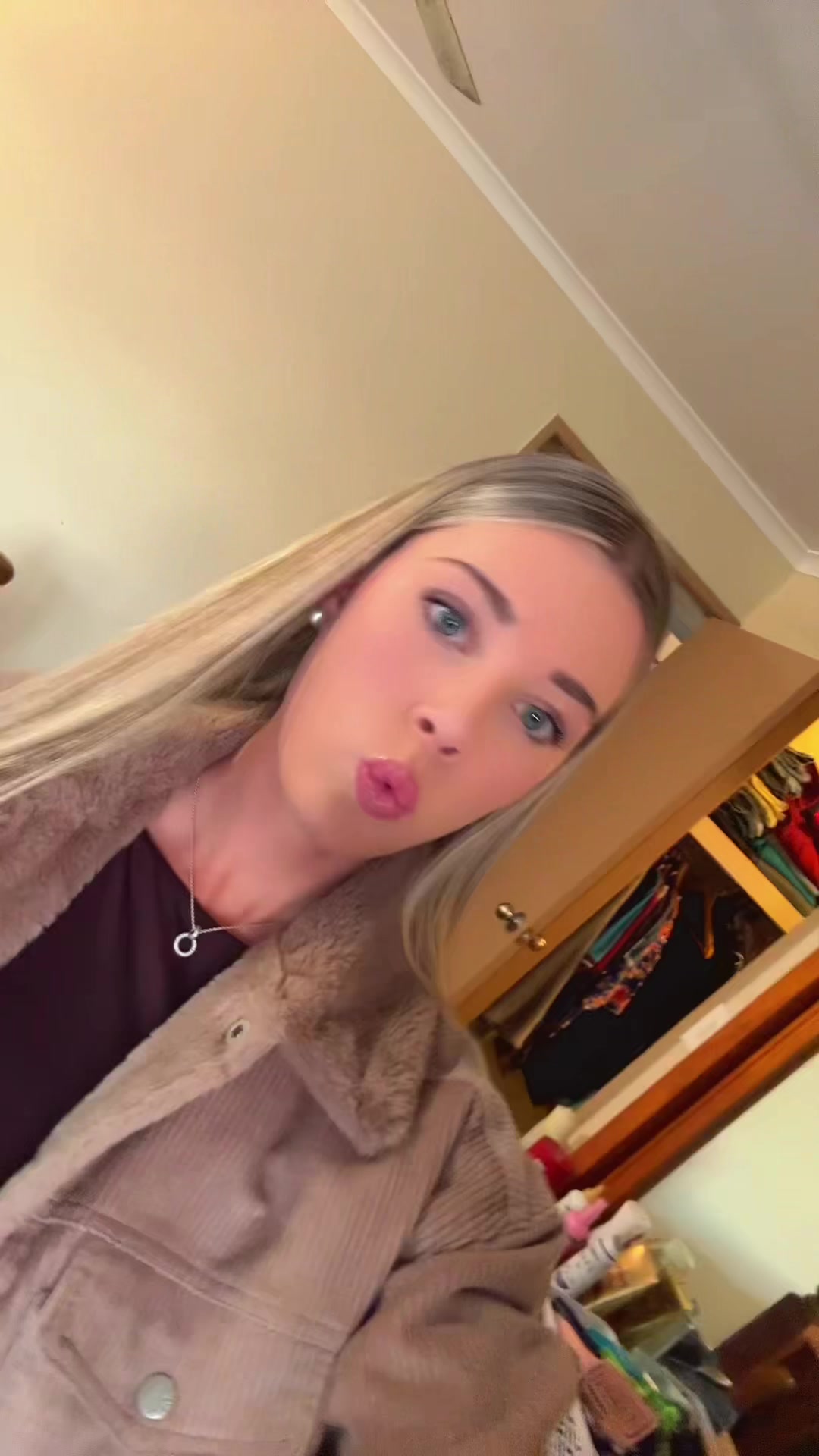 @Makayla x