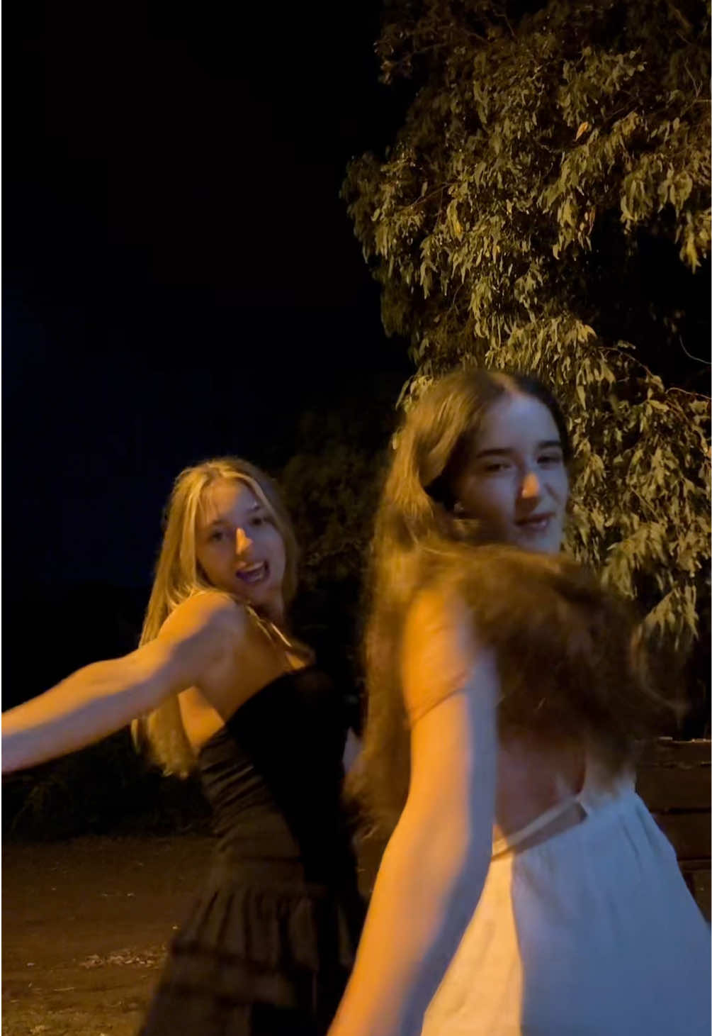 @Ambiiuu