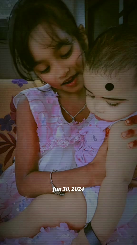@Queen somu🥰