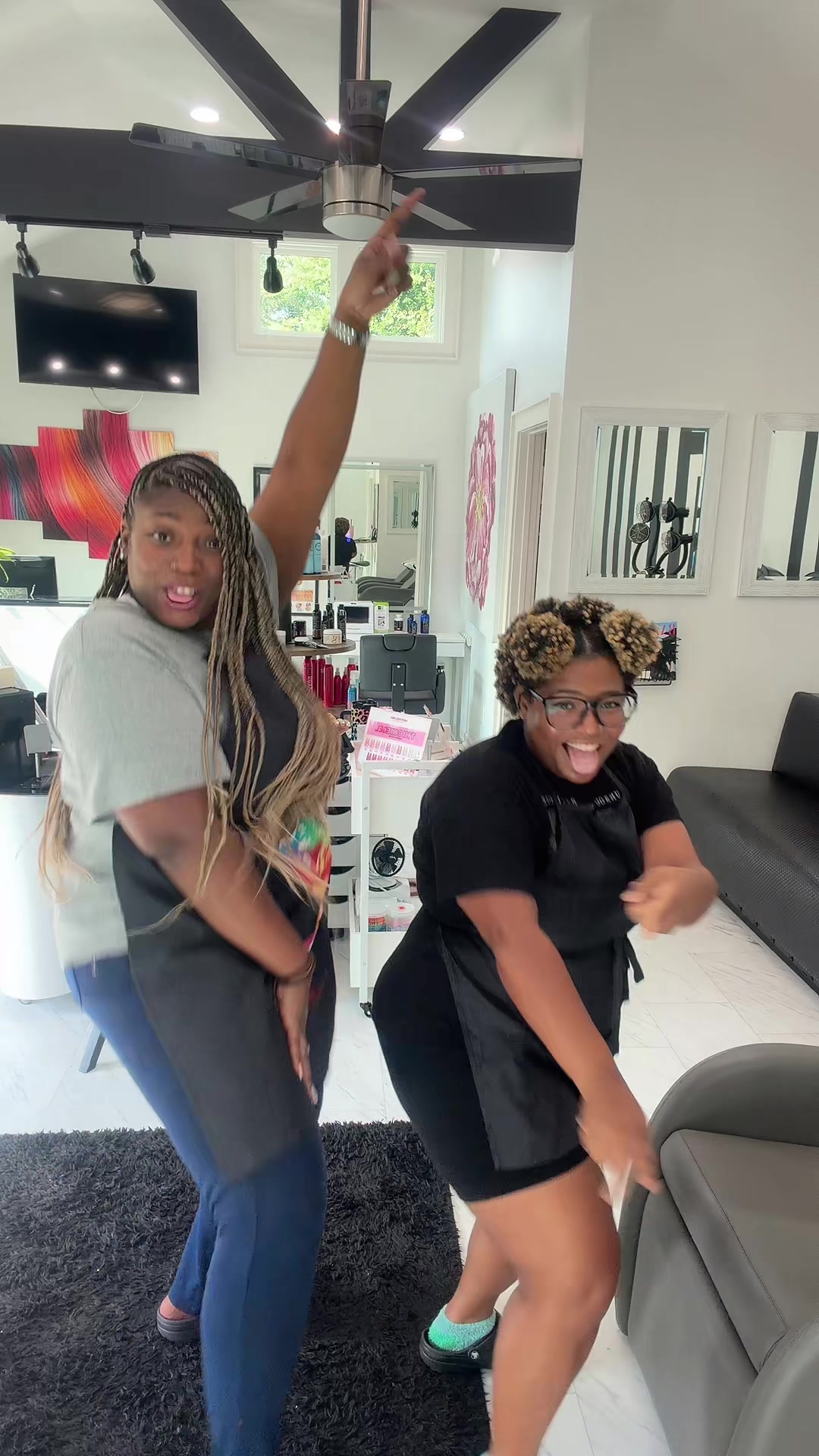 @GottaLuvNails