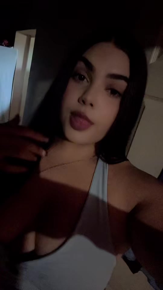 @𝚔𝚒𝚖𝚖𝚢 𝚚𝚞𝚒𝚗𝚝𝚊𝚗𝚊