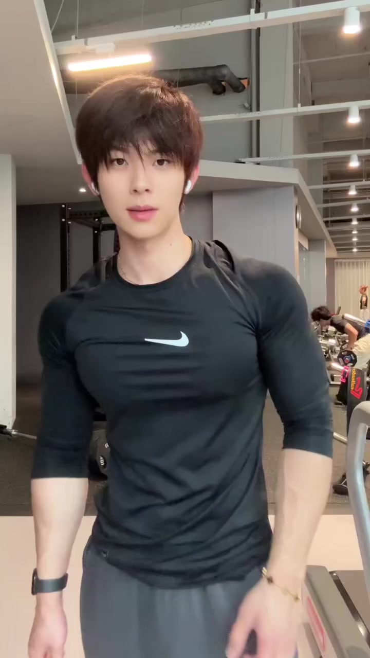 @🖤