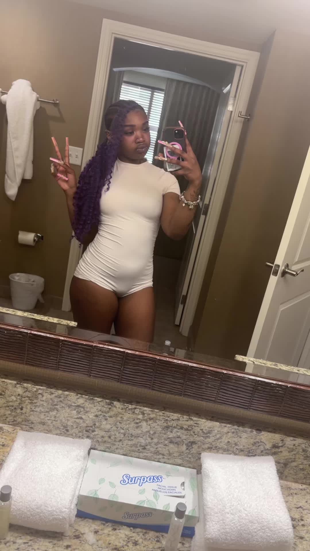 @vern3lla