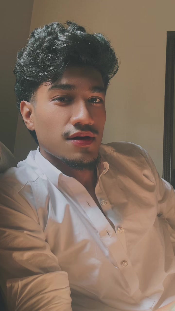 @𝐌𝐞𝐞𝐫𝐚𝐧🕊️