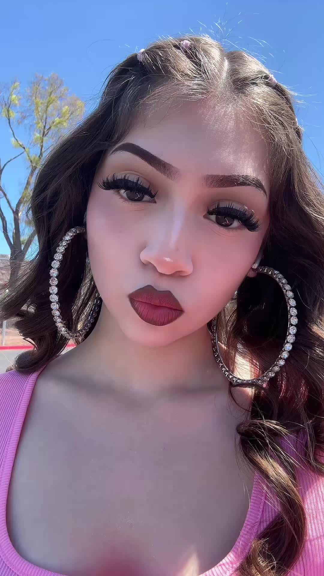 @yogurlyali