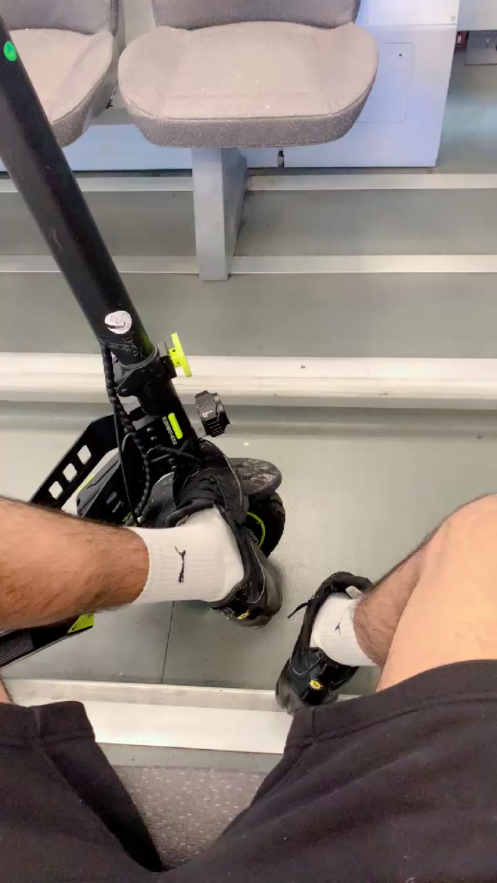 @₭ⱧɄ฿₳ł฿ J₳₮₮ 🇩🇪