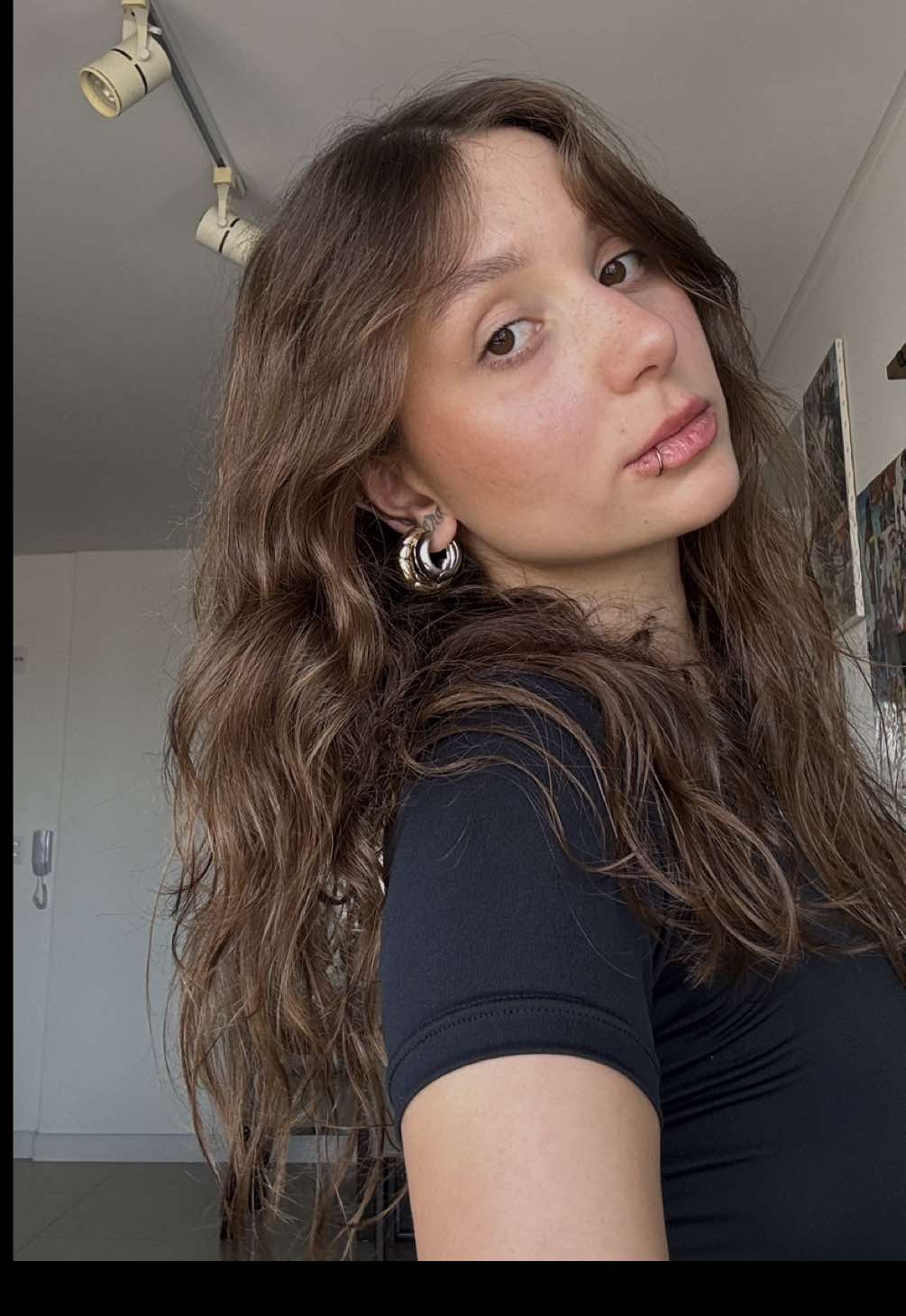 @Lara