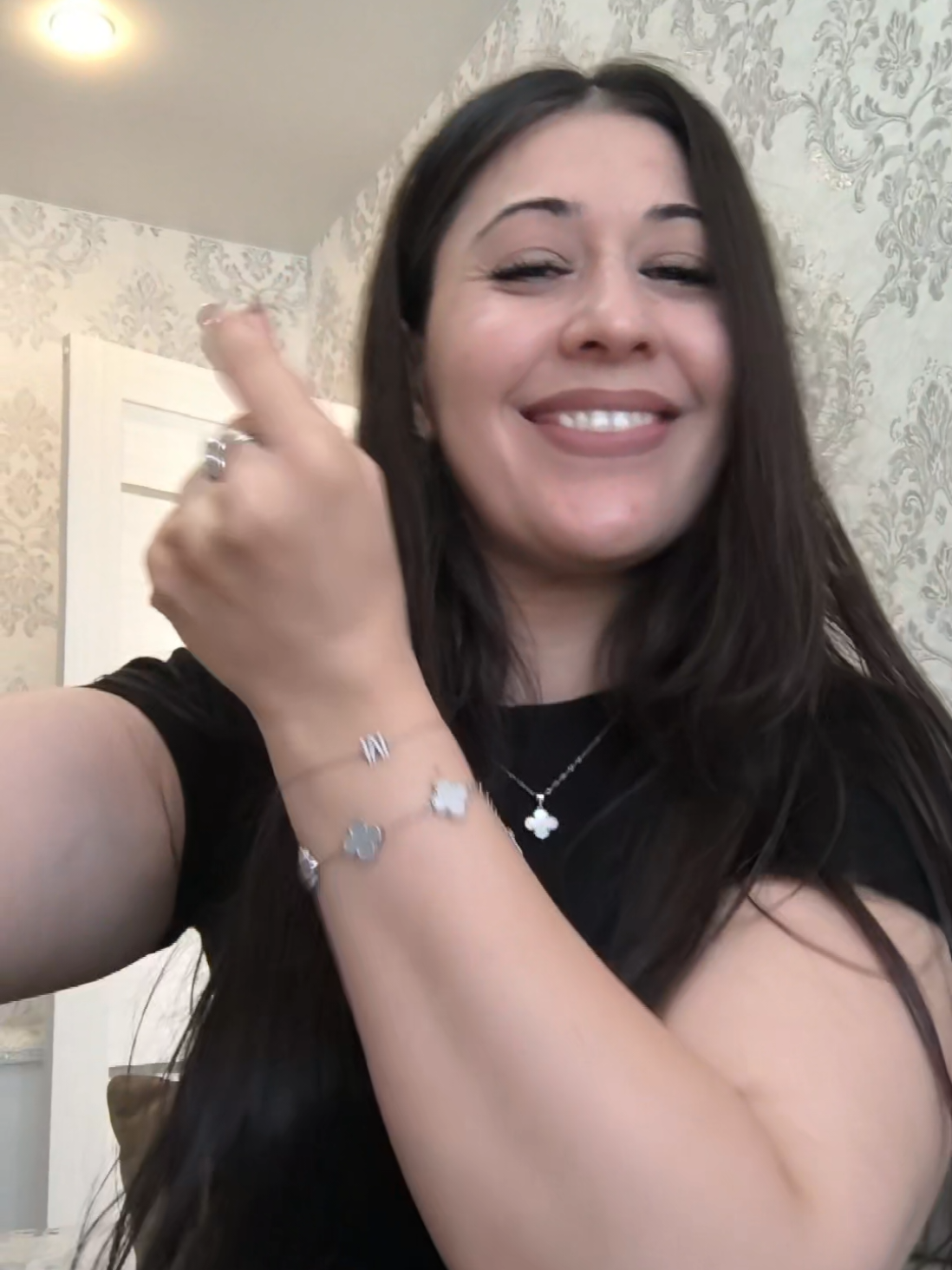@Мехри