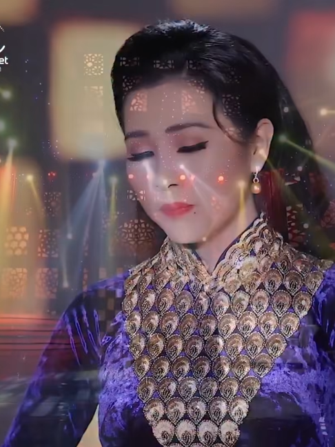 @Nam Việt Bolero