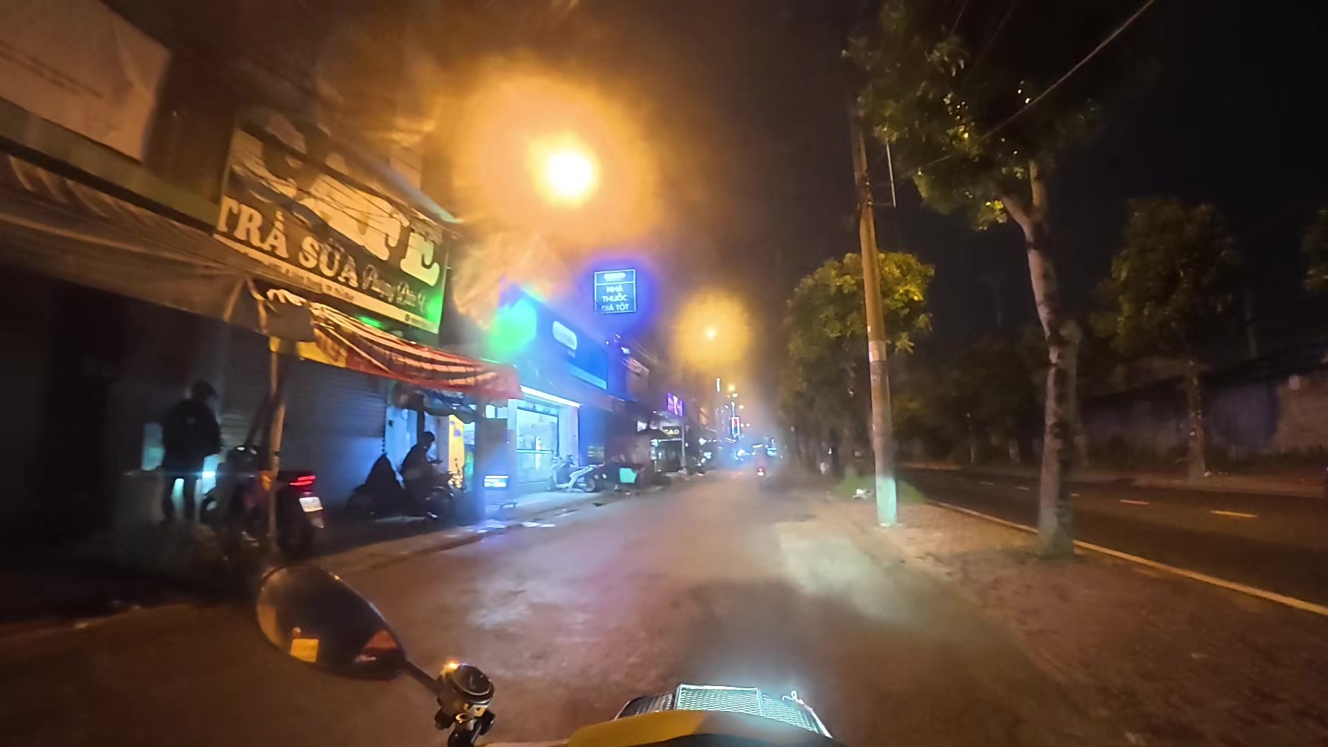 @Long Quận 9