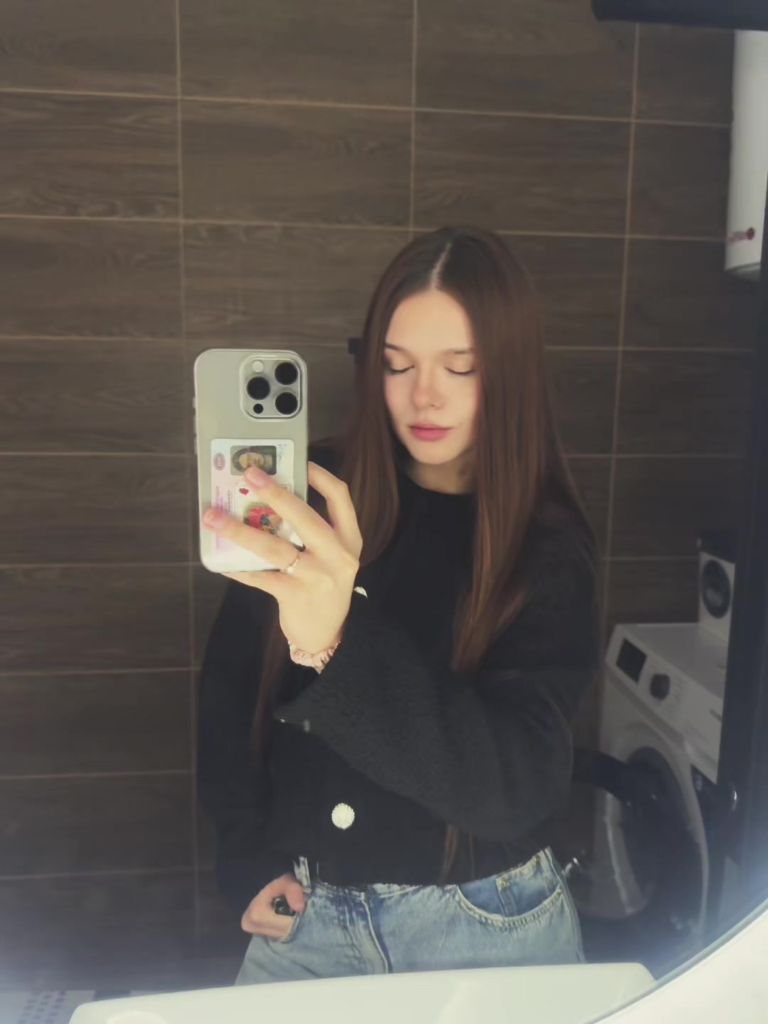 @yanaaa.w_