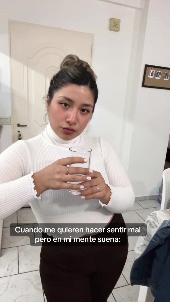 @hola.soygisee