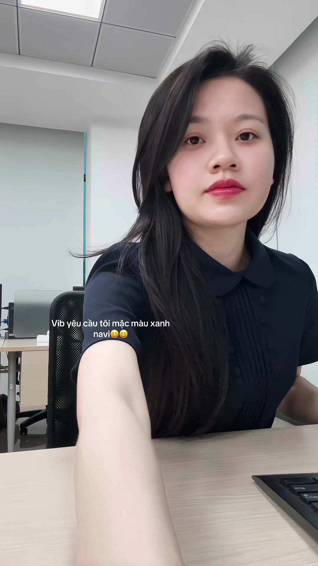 @Hằng t&uacute;n 👻
