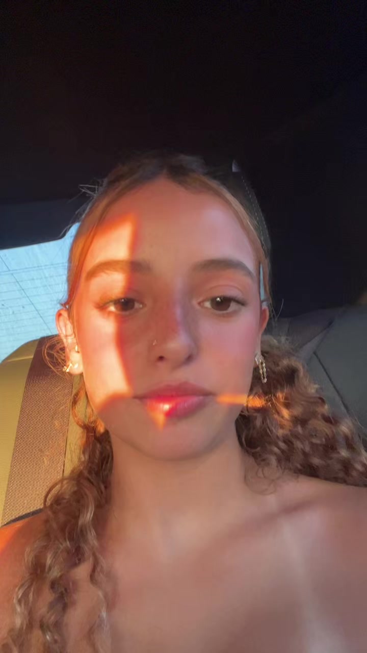@😽