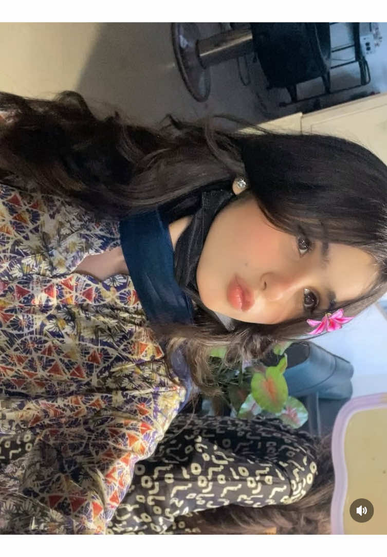 @Unzila Junejo