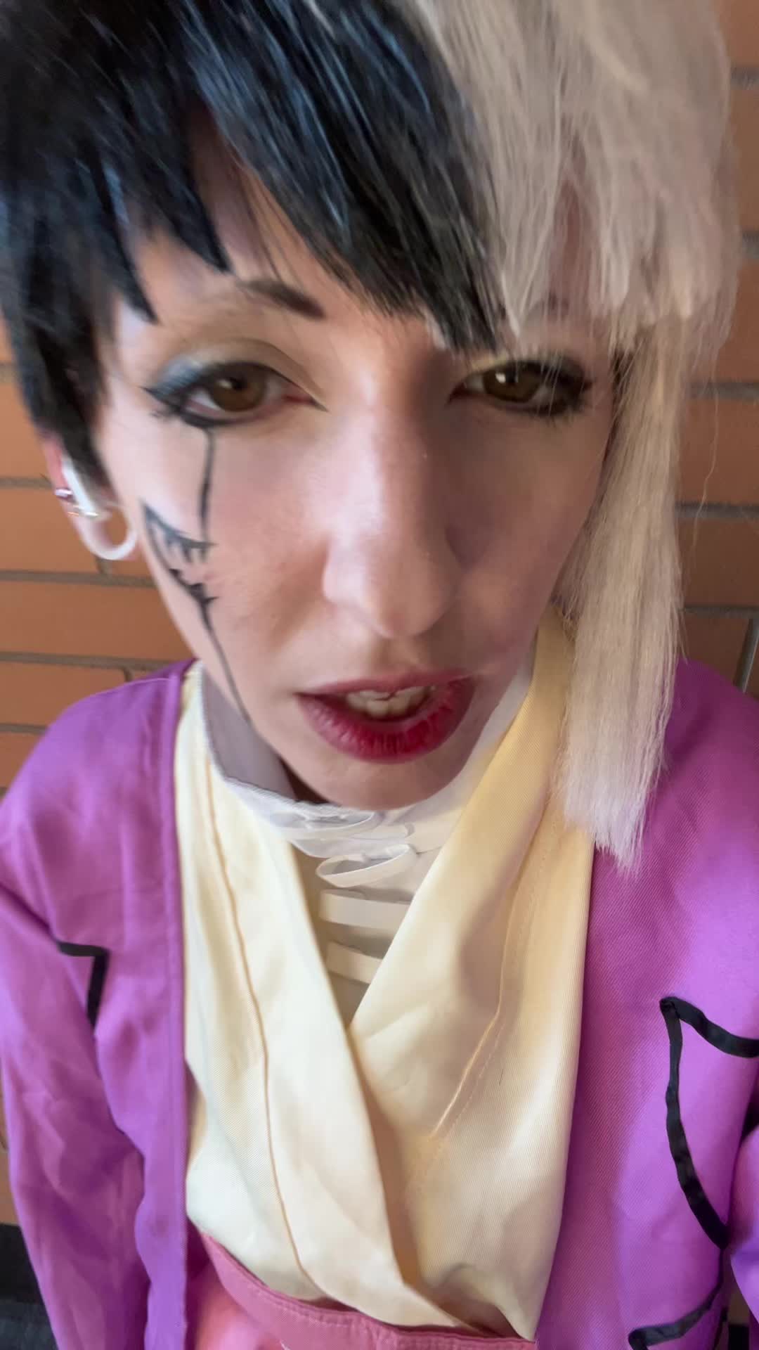 @emoampora