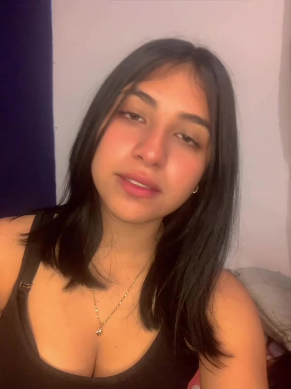 @Adriana🪻
