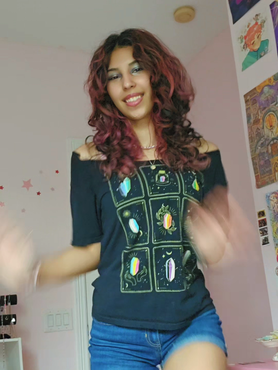 @Nikki 🫶❤️🧡🤍🩷💜