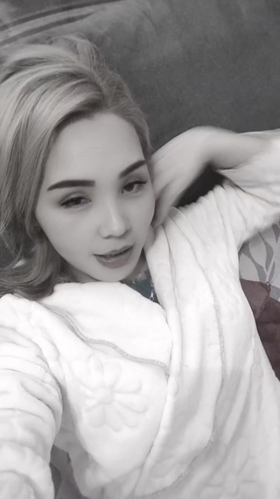 @Әкесінің ерке қызы