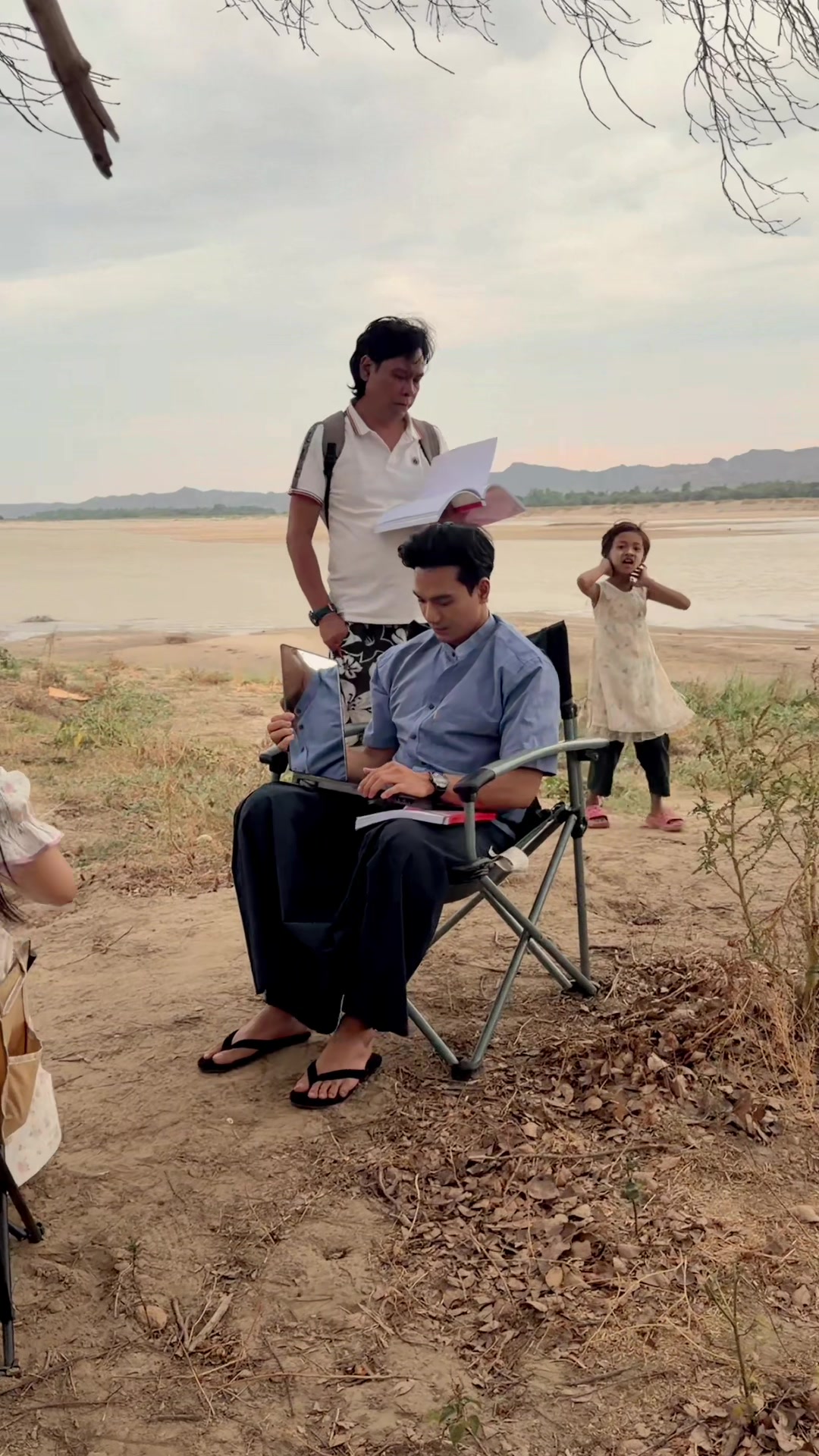 @Charlie Nyein - ချာလီငြိမ်း