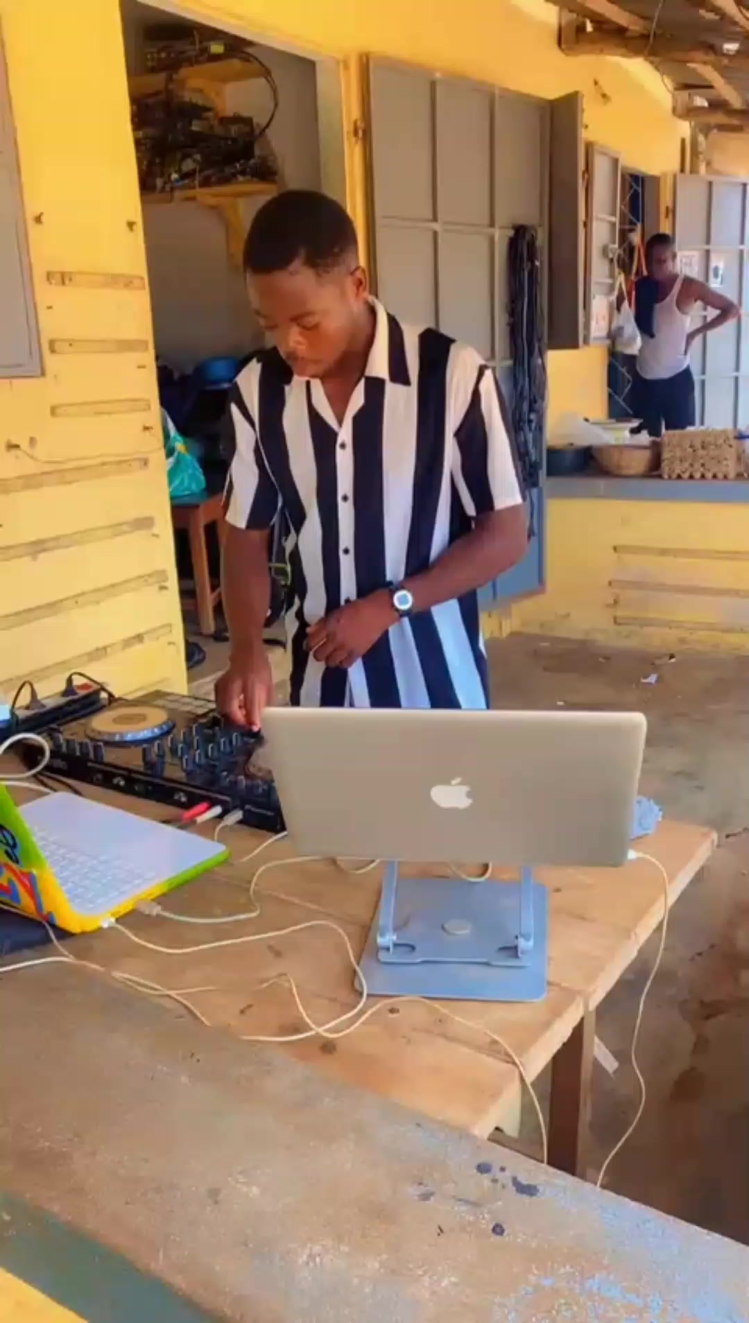 @Shakur dj speezy
