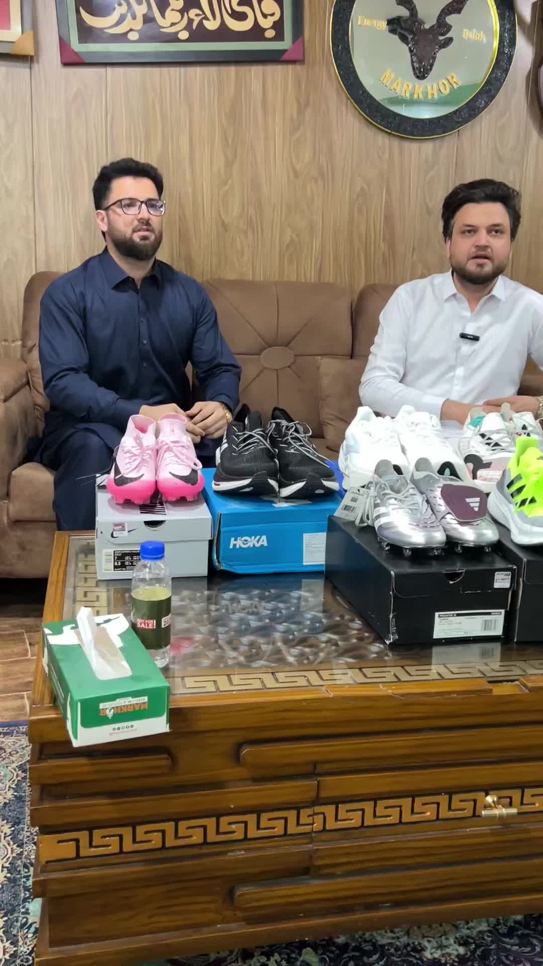 @The Sneaker Toe