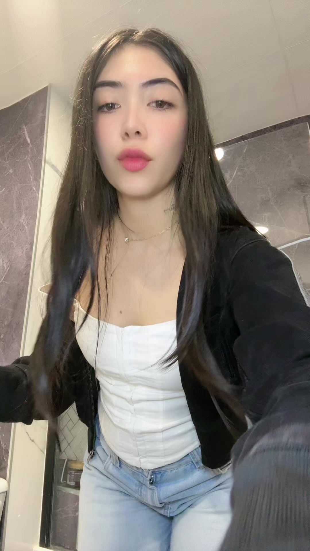 @yen_diaz