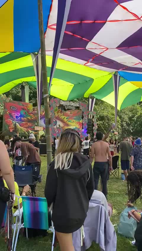 @Rave👾
