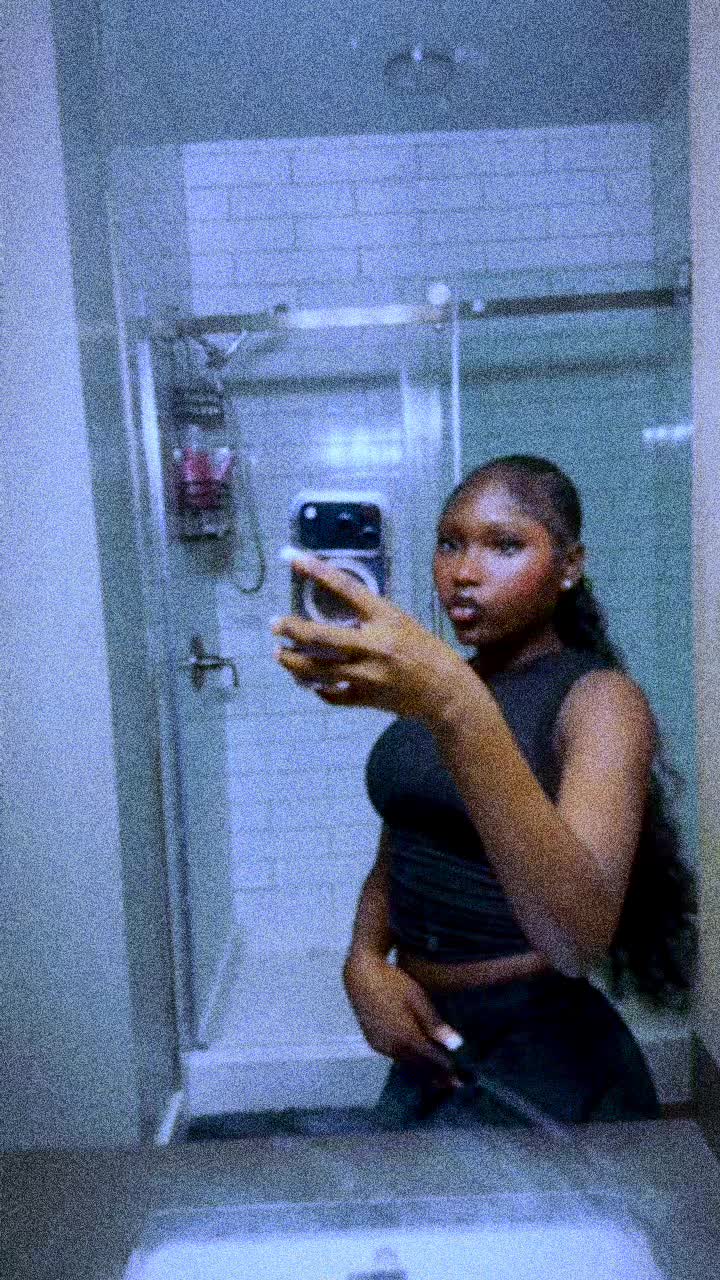 @&trade;𝓀ℯ𝓃𝒾𝓈𝒽𝒶.🐞🎱