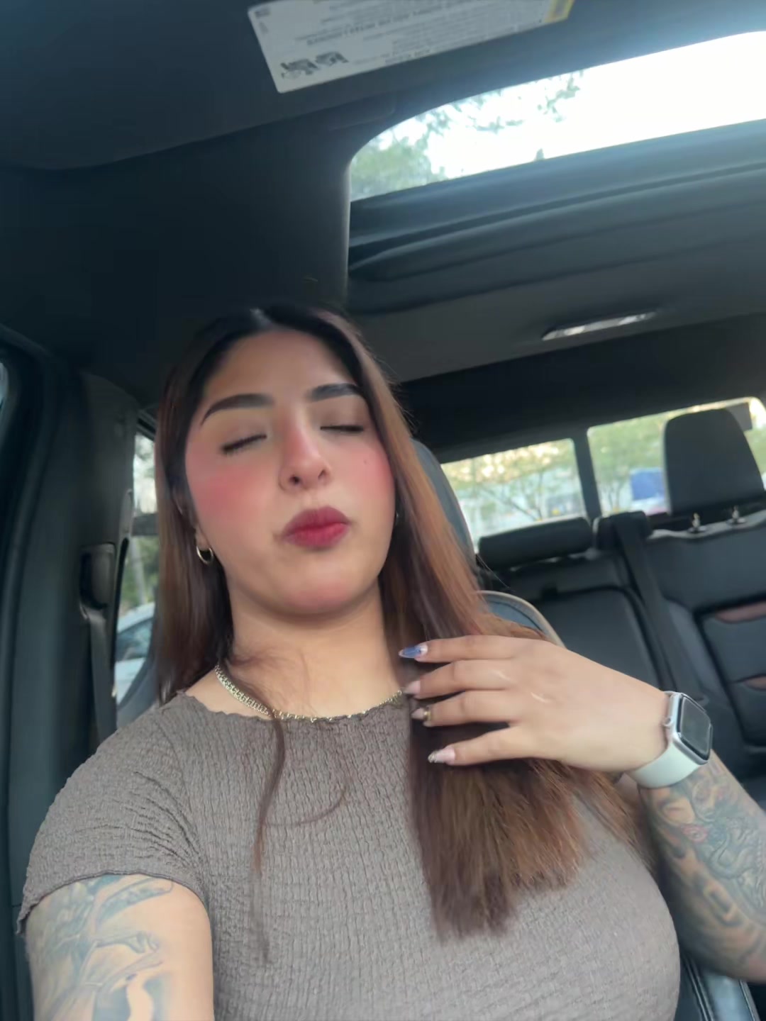 @Melany🌧️