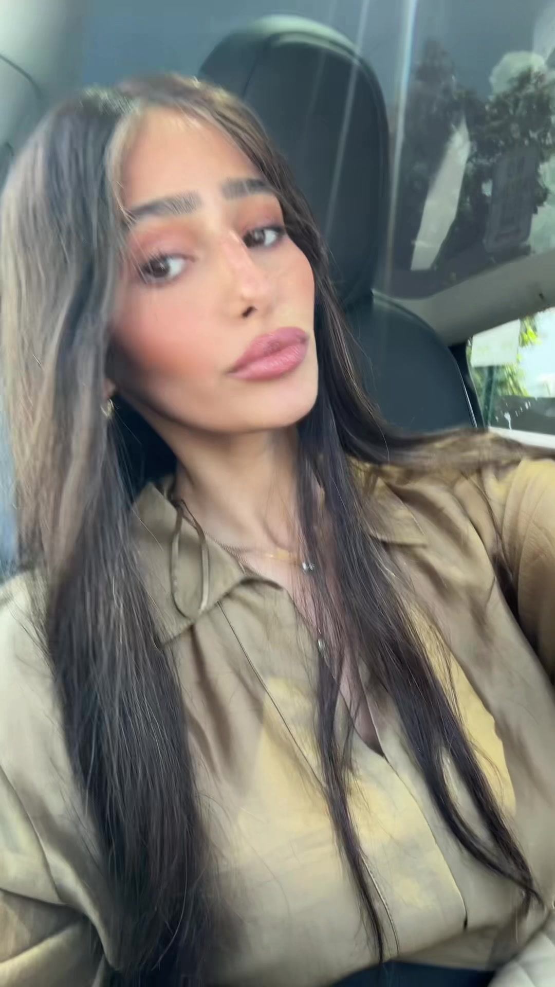 @Chaya | fashion & makeup